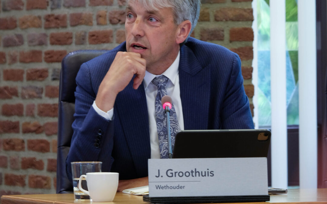Wethouder Groothuis vraagt om feitenbewijs Zwartboek