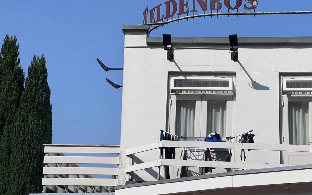 Opvang Hotel Veldenbos Nunspeet kost gemeente ruim 9 ton