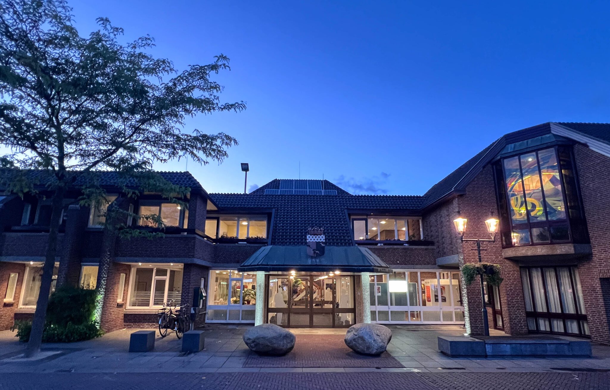 gemeentehuis-nunspeet-Nunspeetse-Buizerd Ontdek hoe jij als inwoner direct invloed hebt op plannen in Nunspeet via het nieuwe Denk Mee-platform!