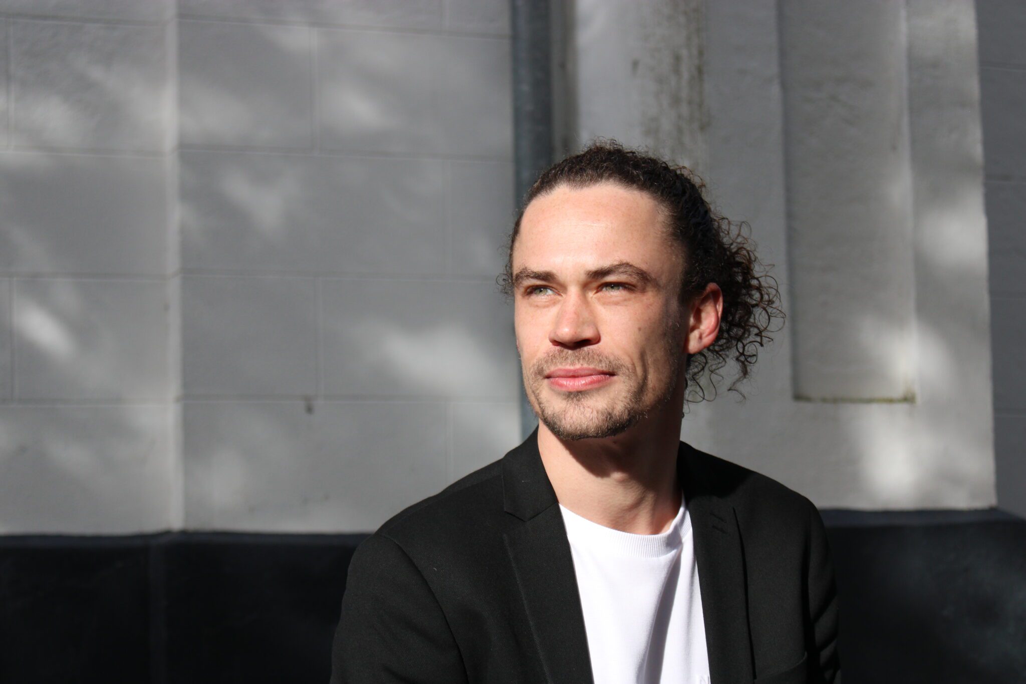 Steven de Rooij – lijsttrekker Lux21 Portret van Steven de Rooij, lijsttrekker van Lux21 in Nunspeet tijdens gemeenteraadsverkiezingen 2026